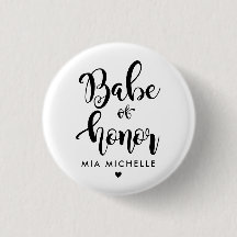 Stilvolle Babe aus Ehrenschwarz und Weiß