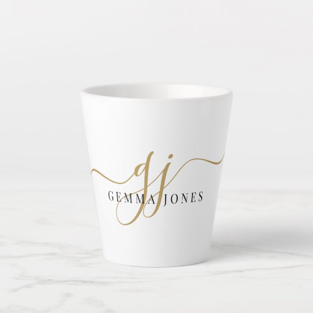 Stilvolle Black Gold Monogram Eleganter Skriptname Milchtasse (Vorderseite)