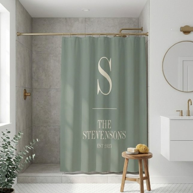 Stilvolle Classic Family Monogram Est Sage Green  Duschvorhang (Von Creator hochgeladen)
