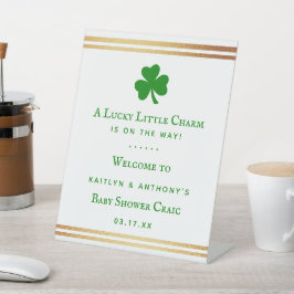 Stilvolle Gold Foil St. Patrick's Day Baby Shower Sockelschild