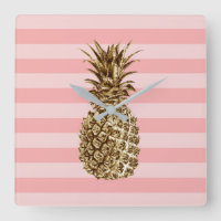 Stilvolle hübsche Ananas mit gürtelgoldenem Ananas
