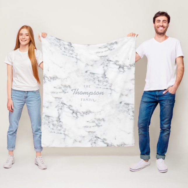 Stilvolle Imitate Marmortextur und Familienname Fleecedecke (Beispiel)