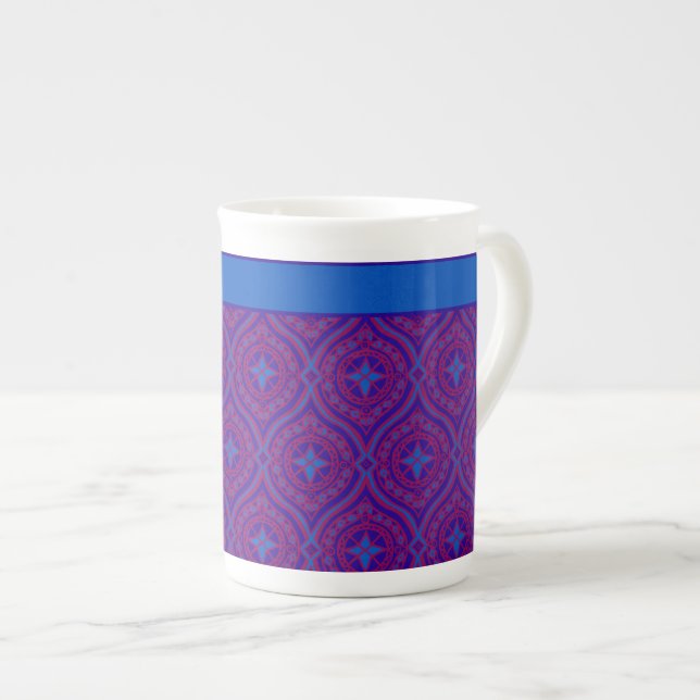 Stilvolle Knochen-China-Tasse, Lila, blaues Ogee-M Prozellantasse (Vorderseite Rechts)