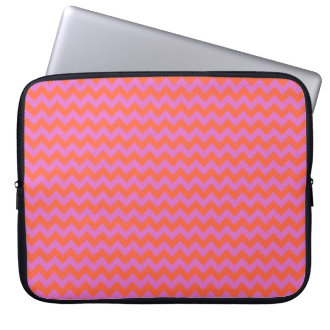 Stilvolle Laptop-Schlucht, Orange und Magenta Chev Laptopschutzhülle (Vorderseite)
