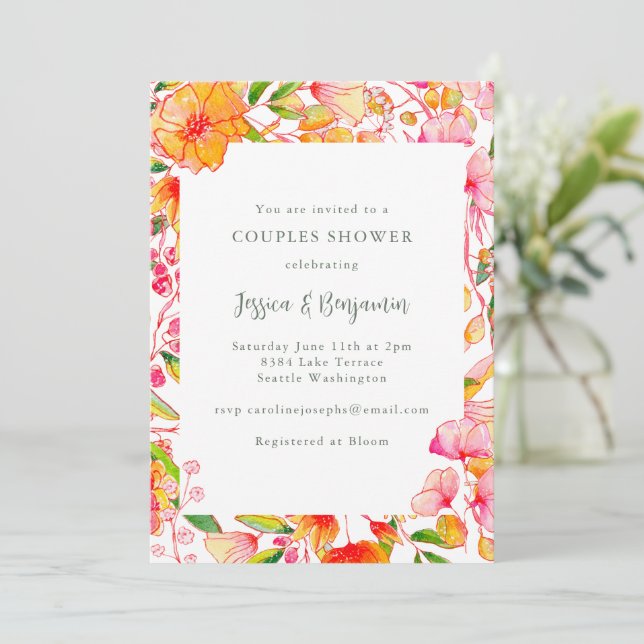 Stilvolle, lebhafte Rosa Orange Blumendusche Einladung (Stehend Vorderseite)