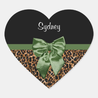 Stilvolle Leopard Print Elegant Green Bow und Name Herz-Aufkleber