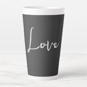 Stilvolle Liebe-Hochzeit mit grauem Hintergrund Milchtasse