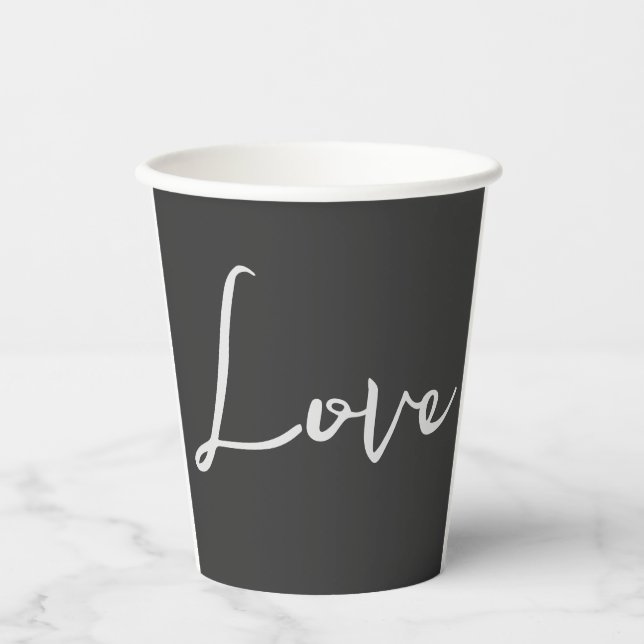 Stilvolle Liebe-Hochzeit mit grauem Hintergrund Pappbecher (Vorderseite)