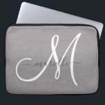 Stilvolle Monogram Gray White Script Imitate Linen Laptopschutzhülle<br><div class="desc">Personalisierte elegante und stilvolle Imitate graue Leinenbuchse mit weißem Monogramm Initial- und Skriptnamen in schwarz. Die Wäsche ist ein Hintergrund für Foto-Effekt. Moderner und moderner minimalistischer Stil.</div>