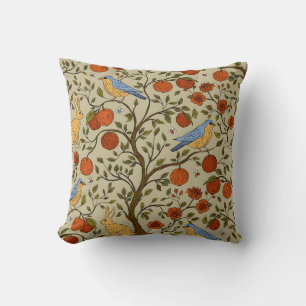 Stilvolle orange Äpfel auf braunen Bäumen Design Kissen