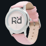 Stilvolle rosa Moderne Script Girls Monogram Initi Armbanduhr<br><div class="desc">Stilvolle Pink Modern Script Girls Monogram Initial Watch Behalte Zeit im Stil mit unserer maßgeschneiderten Monogramm-Uhr, die für diejenigen gedacht ist, die eine Mischung aus Eleganz und Praxisnähe schätzen. Diese Uhr mit einem eleganten, modernen Monogramm auf einem rosa Hintergrund in Rosa sorgt für eine persönliche Touch in Ihrem Alltag und...</div>