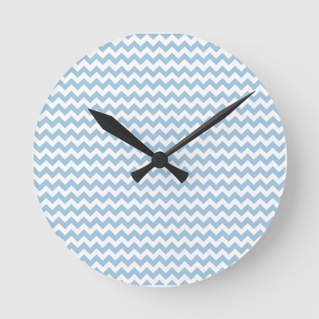 Stilvolle runde Uhr, blaue und weiße Chevronen Wanduhr (Vorderseite)