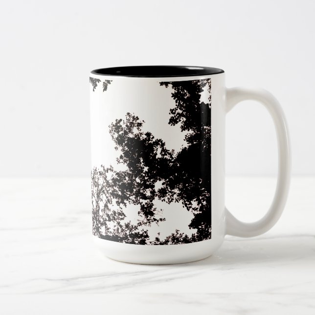 Stilvolle Schwarz-weiße Tasse (Rechts)