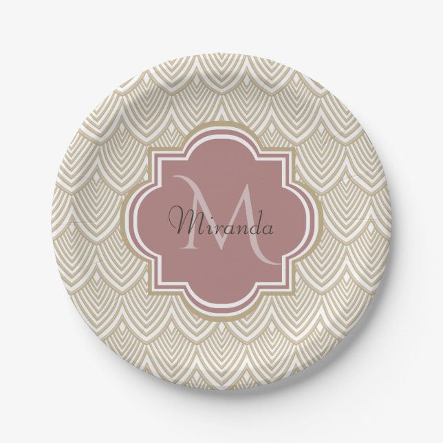 Stilvolle Tan Arched Scallops Mauve Monogram Name Pappteller (Vorderseite)