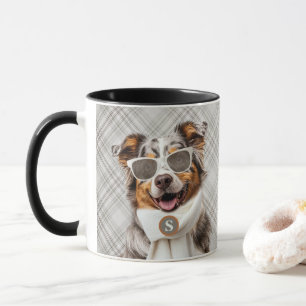 Stilvoller Australian Shepherd Hund und Karomuster Tasse