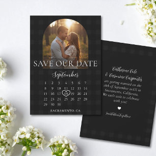Stilvoller Gingham-Hochzeitsfoto-Torbogen zur Verl Save The Date