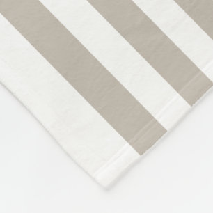 Stilvolles braun-weißes Design mit aufsteigenden S Fleecedecke