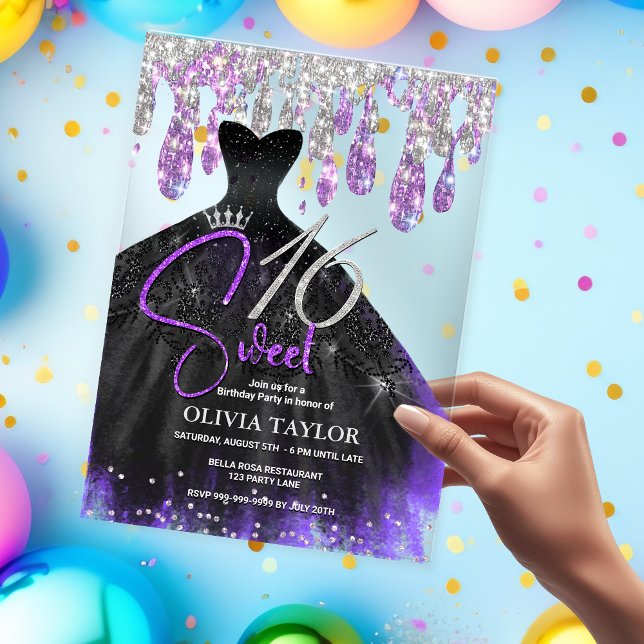 Stilvolles lila schwarzes Kleid süß 16 Monogramm Acryleinladungen (Von Creator hochgeladen)