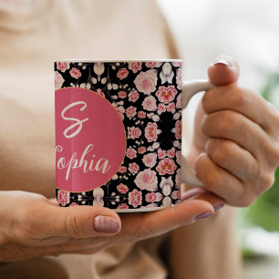 Stilvolles rosa Blumenmuster Script Mit Monogramm Jumbo-Tasse