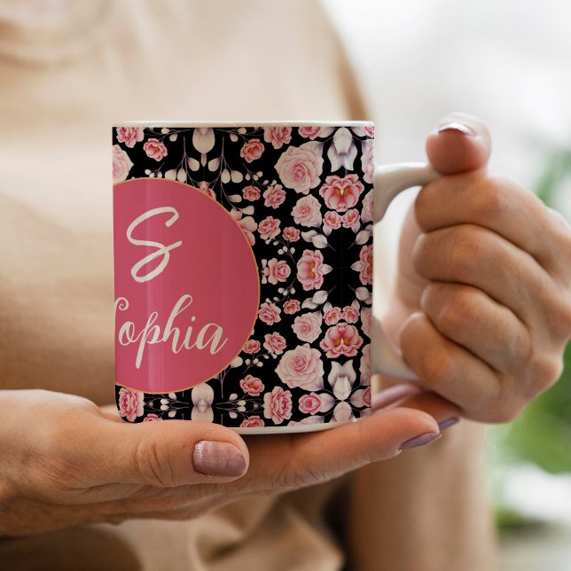 Stilvolles rosa Blumenmuster Script Mit Monogramm Jumbo-Tasse (Von Creator hochgeladen)