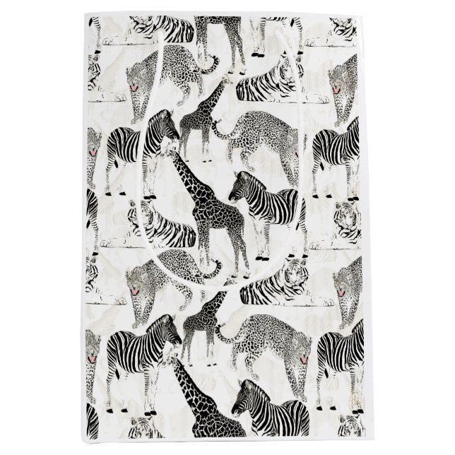 Stilvolles Schwarz-Weiß-Jungle-Tiermuster Mittlere Geschenktüte (Vorderseite)
