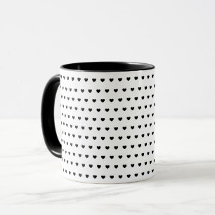 Stilvolles Schwarzes Herzmuster auf Weiß Tasse
