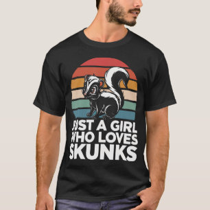 Stinktier Nur Ein Mädchen Das Stinktiere Liebt T-Shirt