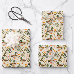 Stockenten in einem Waldmuster Geschenkpapier Set