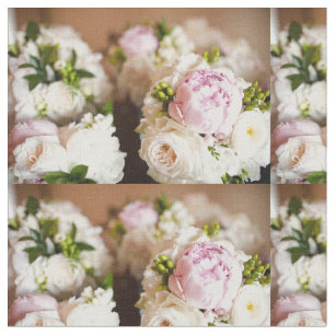 Stoffe aus rosa und cremefarbenen Peonies