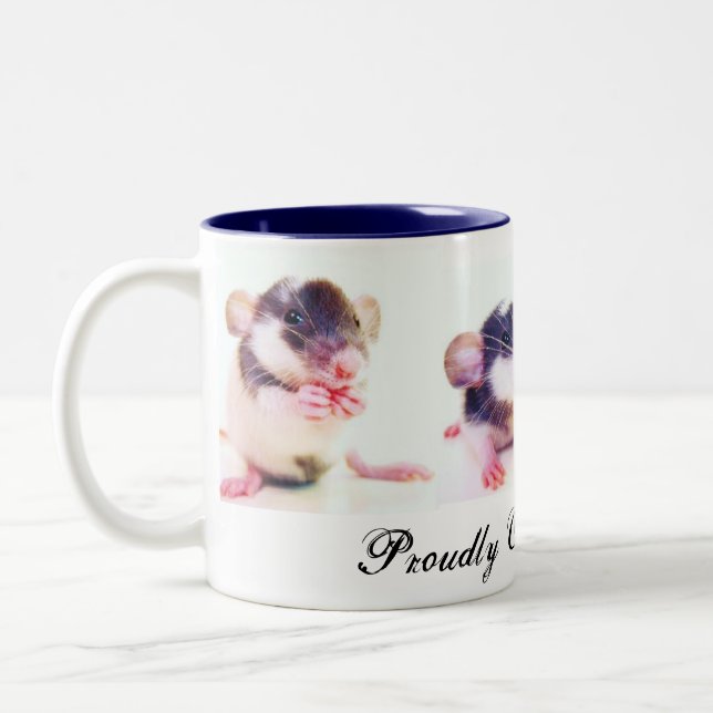 Stolz besessen durch Ratten! Zweifarbige Tasse (Links)