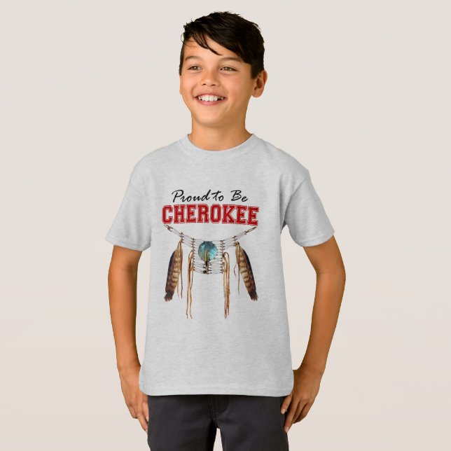 Stolz, Cherokee Kleinkind-Jungen-Kleidung zu sein T-Shirt (Vorne ganz)