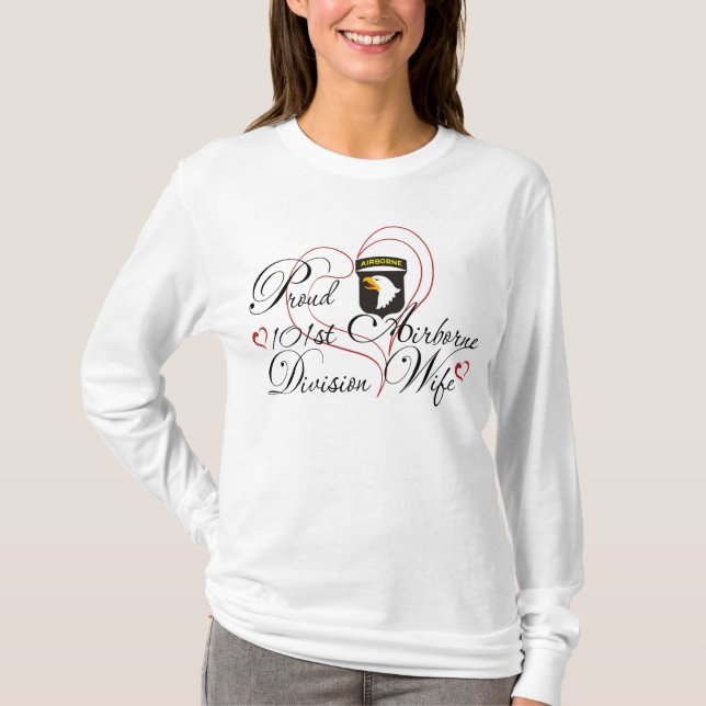 Stolze 101. im Flugzeug Abteilungs-Ehefrau T-Shirt (Vorderseite)