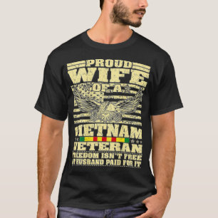 Stolze Ehefrau der Kriegsfreiheit Vietnams T-Shirt
