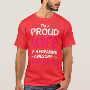 Stolze Ehefrau des frierenden Phantastischen TIERH T-Shirt