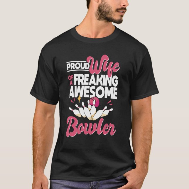 Stolze Ehefrau eines frierenden Phantastischen Bow T-Shirt (Vorderseite)