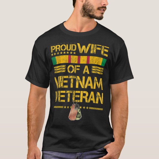 Stolze Ehefrau eines vietnamesischen Veteranen mei T-Shirt (Vorderseite)