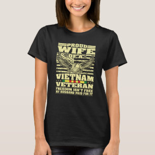 Stolze Ehefrau Vietnams - Militärfreiheit I T-Shirt