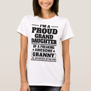 Stolze Enkelin von A fantastische Oma ausflippend T-Shirt