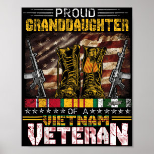 Stolze Enkeltochter eines vietnamesischen Veterane Poster