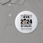 Stolze Mama eines Absolventen 2024 Button<br><div class="desc">Bewundern Sie die bemerkenswerte Leistung Ihres Kindes mit unserem "Proud Mama of a 2024 Graduate" Button. Dieser Knopf aus langlebigen Materialien und einem lebendigen Design zeigt stolz Ihre Rolle als stolze Mutter eines 2024-Absolventen. Egal, ob Sie Abschluss-Zeremonien besuchen, Familienfeiern besuchen oder einfach nur in der Stadt etwas erledigen möchten, dieser...</div>