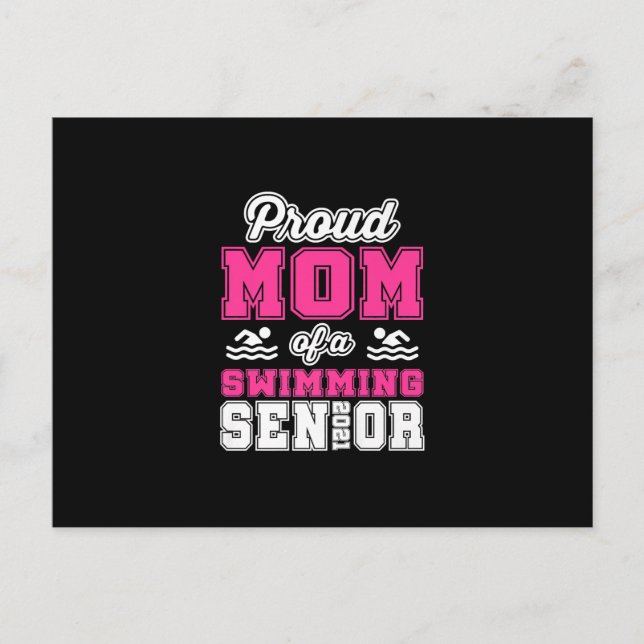 Stolze Mama eines Schwimmbades Senior 2021 Einladungspostkarte (Vorderseite)