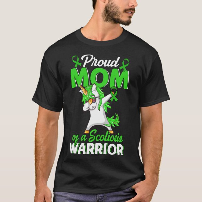Stolze Mama eines Scoliose-Kriegers, grüner Ribbon T-Shirt (Vorderseite)
