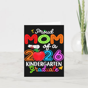 Stolze Mutter eines Kindergarten-Absolventen von 2 Karte