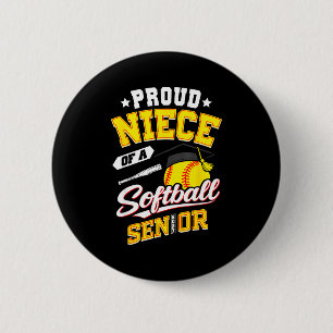 Stolze Nichte eines Softball-Absolventen der Absch Button