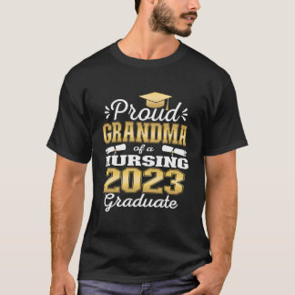 Stolze Oma Abschlussjahrgang 2023 Pflegeabsolventi T-Shirt