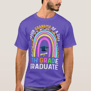 Stolze Oma der Abschlussklasse 2022 8. Klasse R T-Shirt