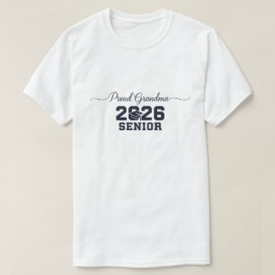 Stolze Oma eines Football-Absolventen der Klasse 2 T-Shirt