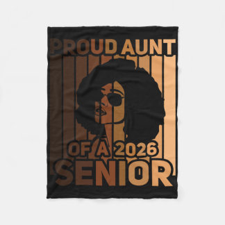 Stolze Tante eines 2026 schwarzen Melanin-Seniors  Fleecedecke
