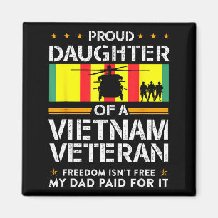 Stolze Tochter eines Vietnam-Veteranen Freiheit is Magnet