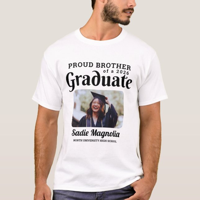 Stolzer Bruder des Absolventen 2026 T-Shirt (Vorderseite)